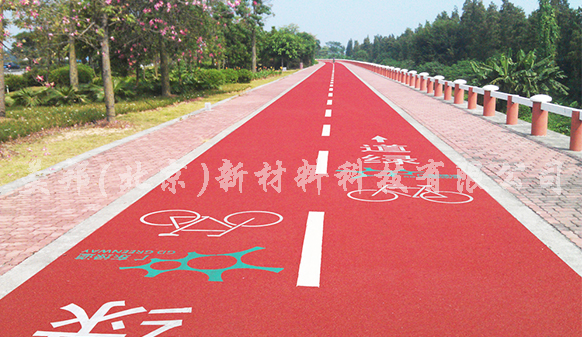 彩色路面長(zhǎng)期在日曬雨淋的環(huán)境下會(huì)褪色嗎?